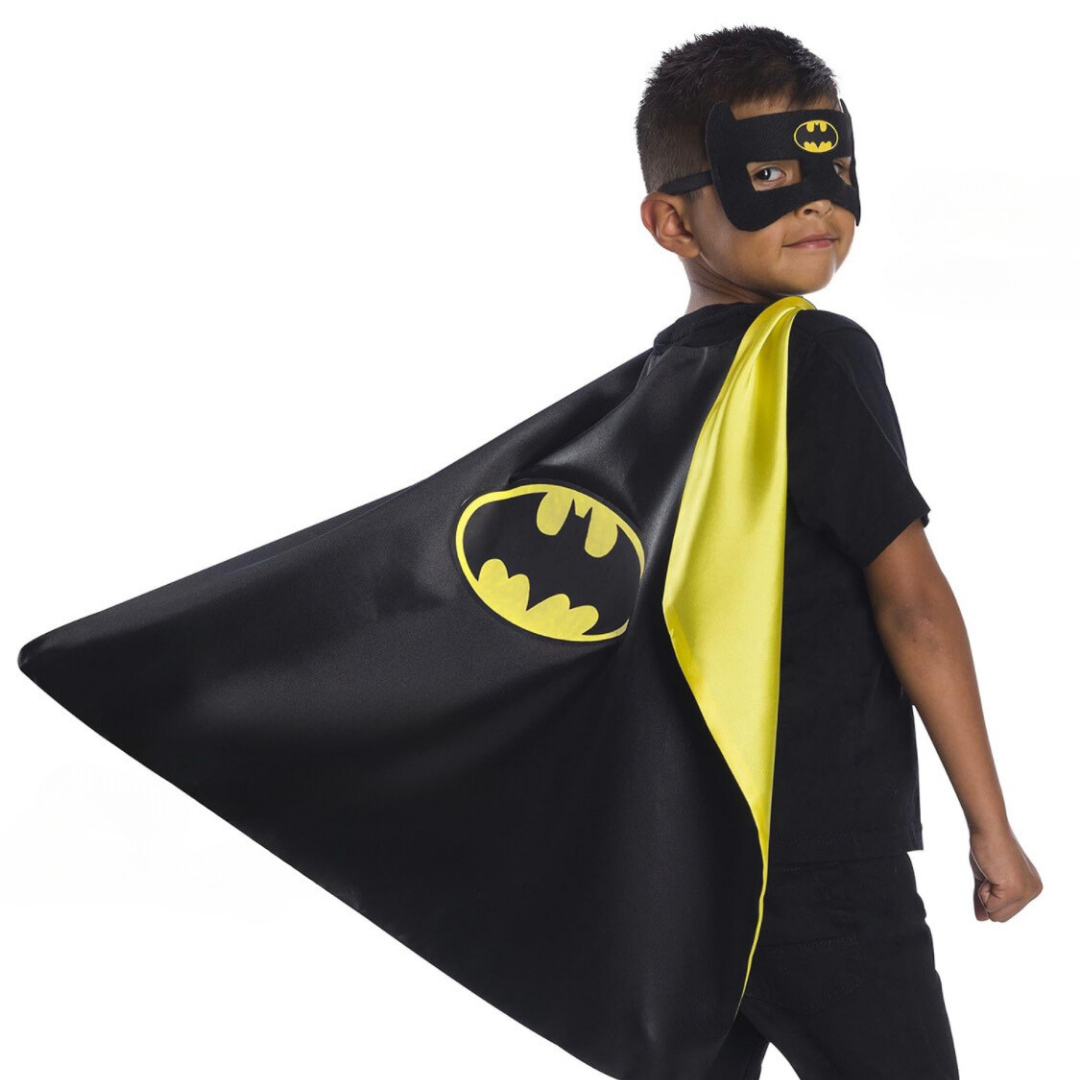 Capa y máscara superhéroe